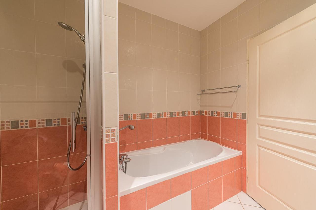 L'Hermitage, 3 Appartements Avec Terrasse, Vue Lac, Parking Et Piscine, Lla Selections By Location Lac Annecy Таллуар Екстер'єр фото